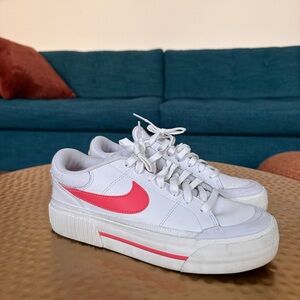 Nike Court Legacy Lift Sneakers